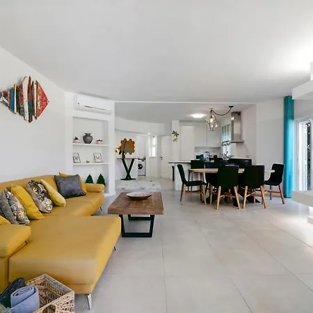 Encosta Do - With Private Pool Holiday home